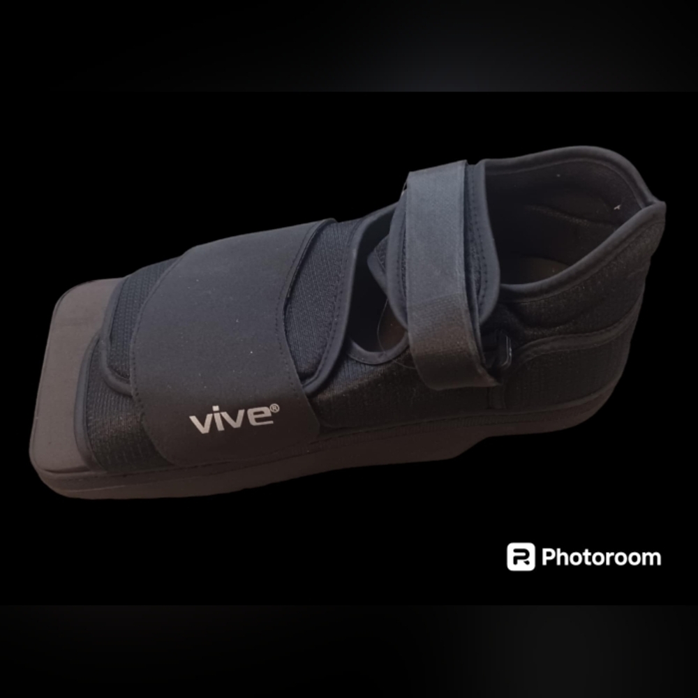 Vive Post Op Orthopedic Recovery Shoe XL